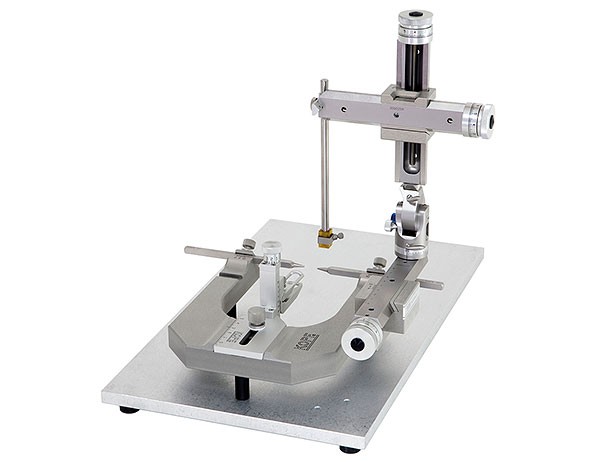 Ultra-Precise Stereotaxic Frame with high-accuracy positioning system, ideal for neuroscience and animal research applications.